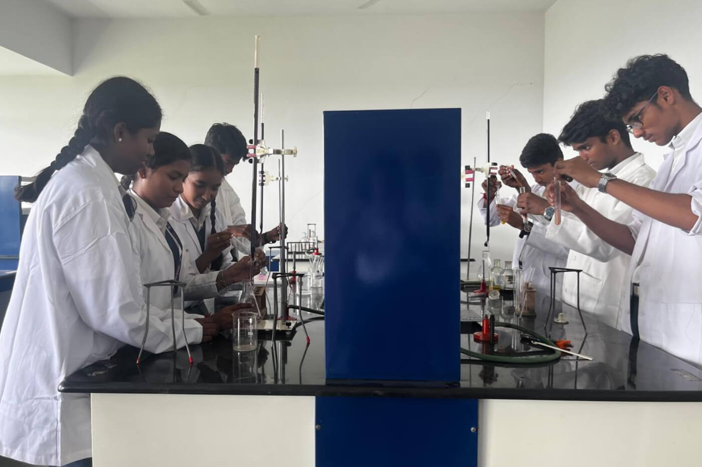 LAB-2025